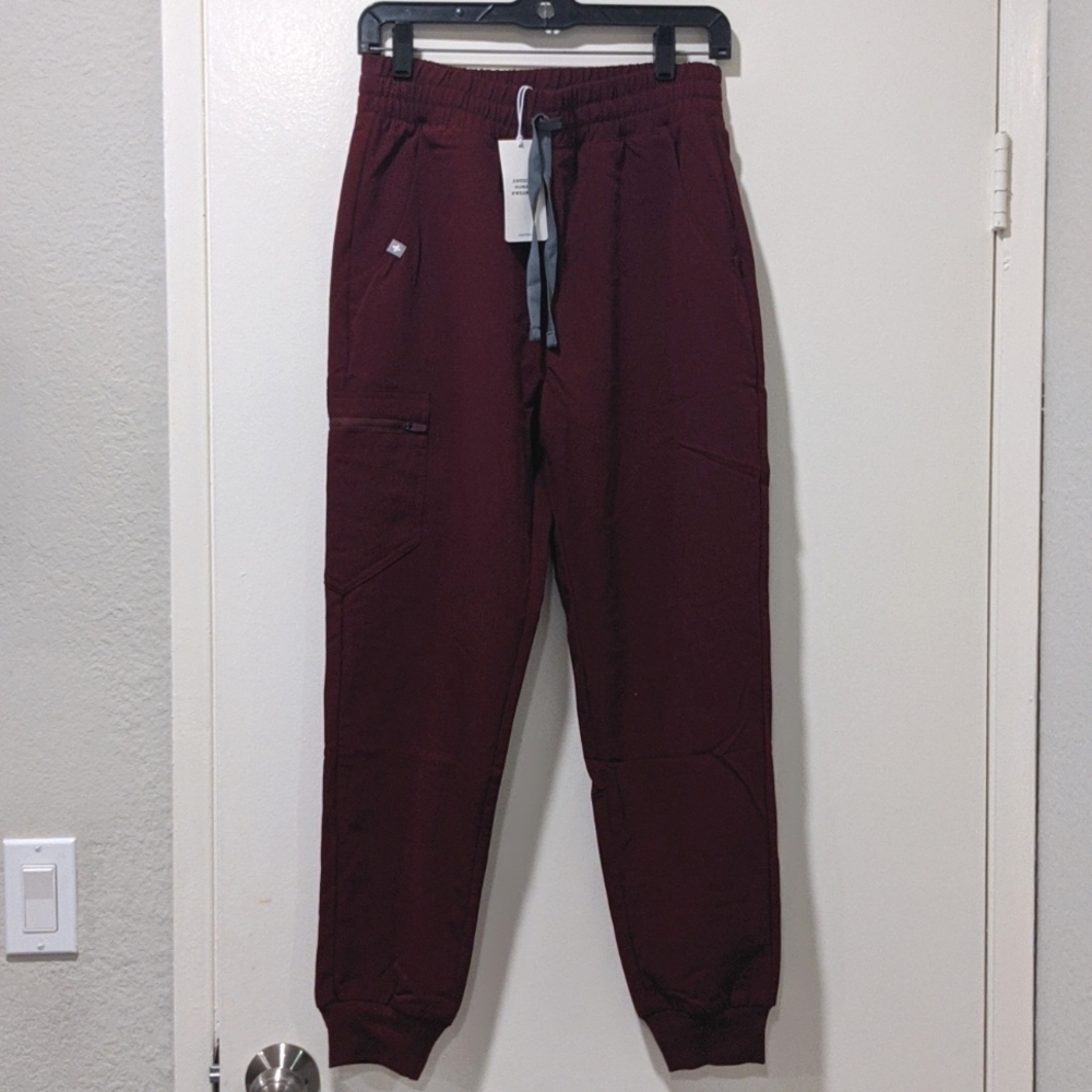 Figs Zamora Jogger Scrubs Burgundy Small Petite